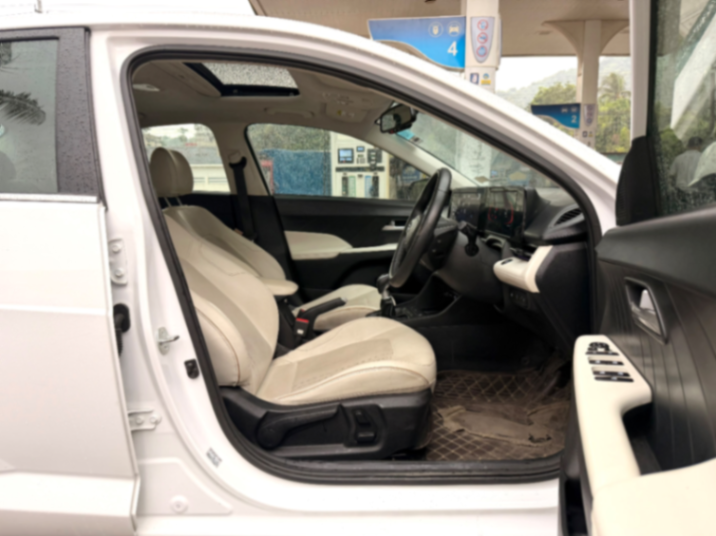 Hyundai Verna - Thumbnail 9
