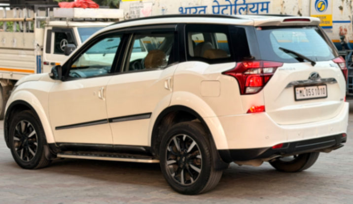 Mahindra XUV 500 - Thumbnail 10