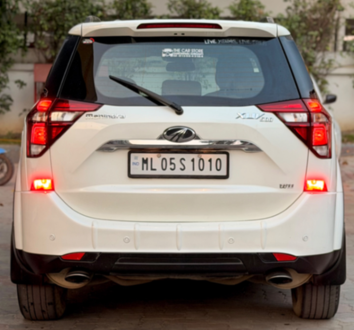 Mahindra XUV 500 - Thumbnail 11
