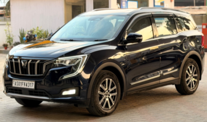 Mahindra Xuv 700 - Thumbnail 2