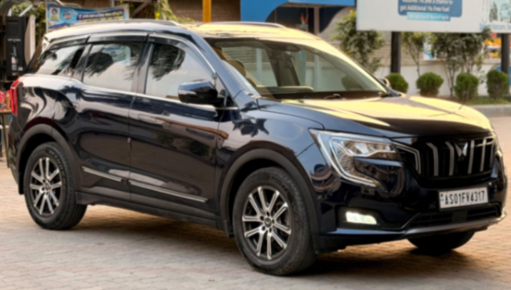 Mahindra Xuv 700 - Thumbnail 3
