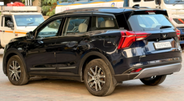 Mahindra Xuv 700 - Thumbnail 9