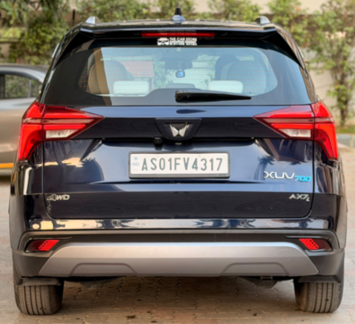 Mahindra Xuv 700 - Thumbnail 12