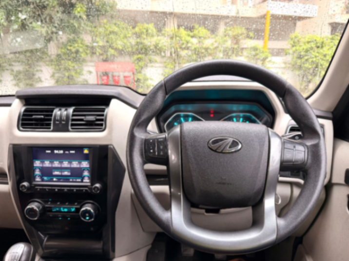 Mahindra Scorpio - Thumbnail 6