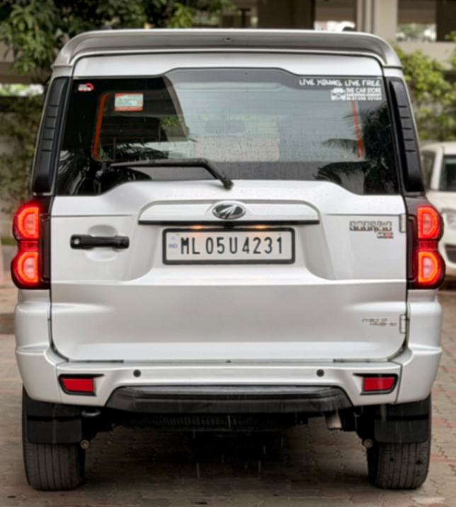 Mahindra Scorpio - Thumbnail 12