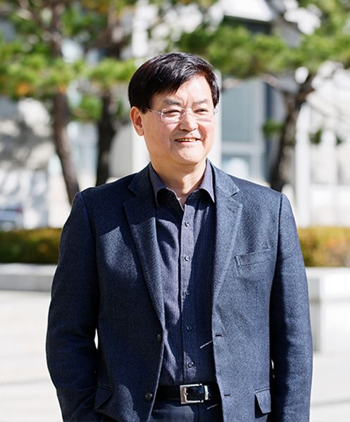 New President Suh Seoung Hwan