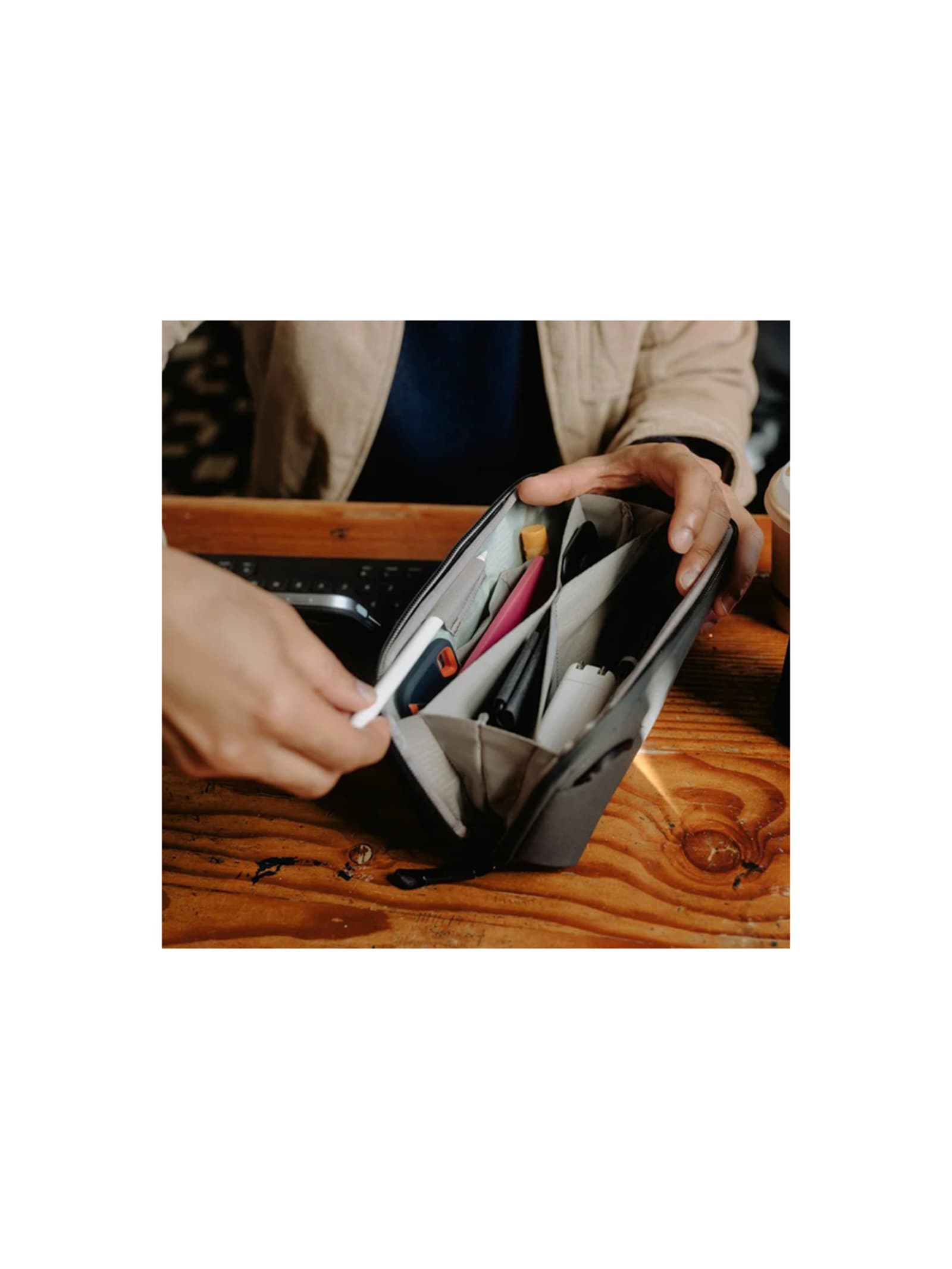 Tech Pouch