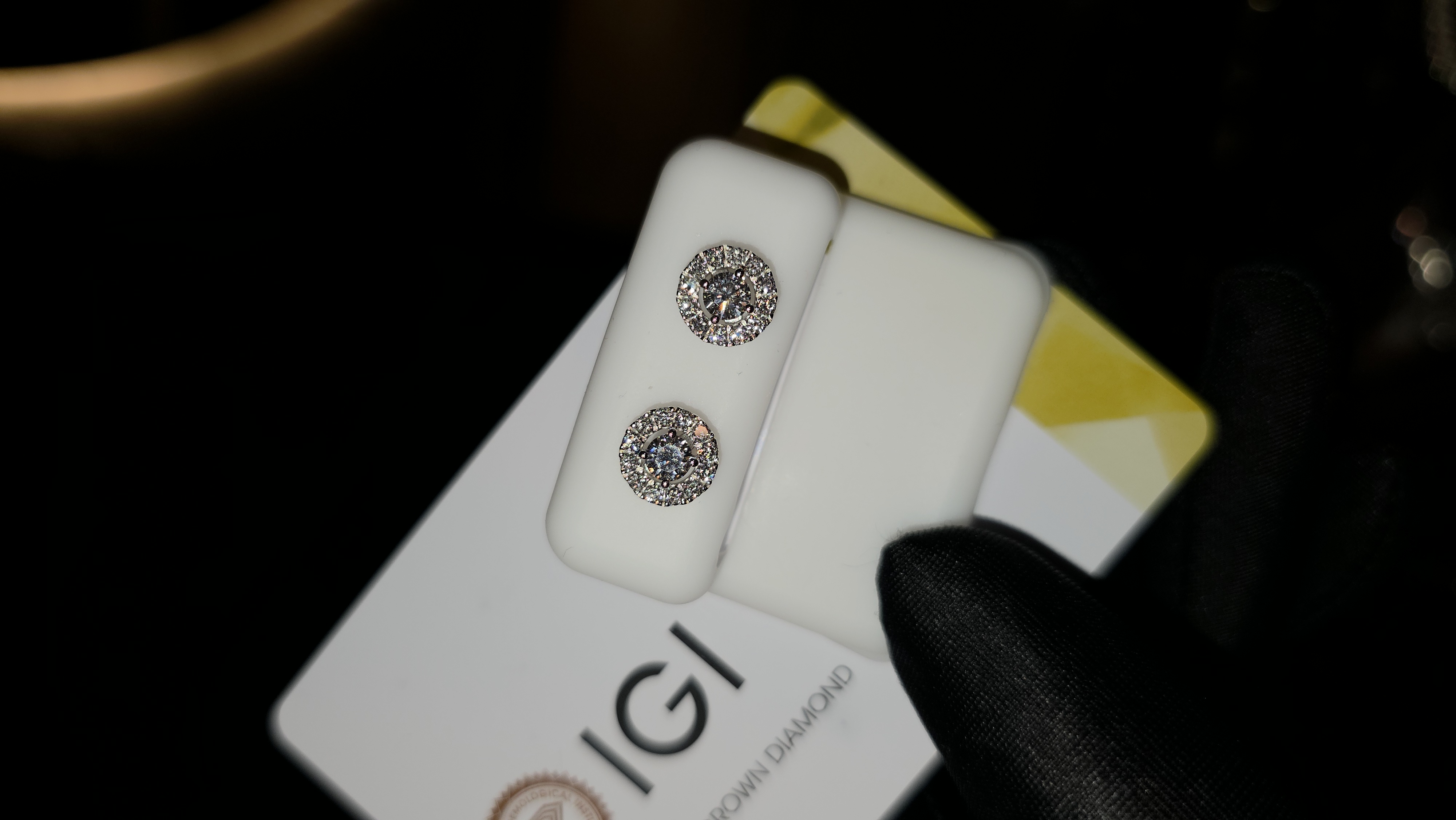 Aretes Halman con Lab Diamong en plata de ley 925