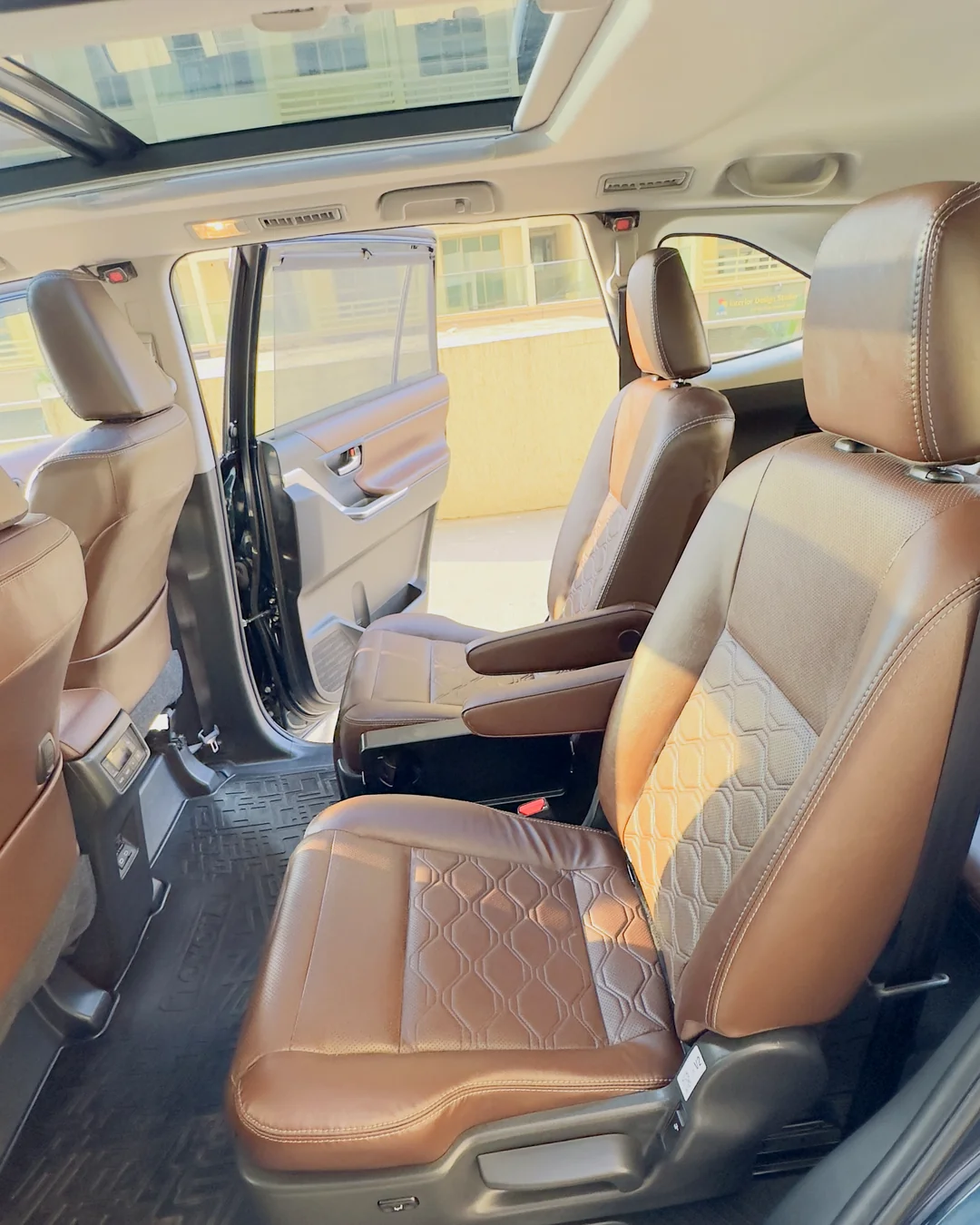Hycross captain seats with electronic ottoman