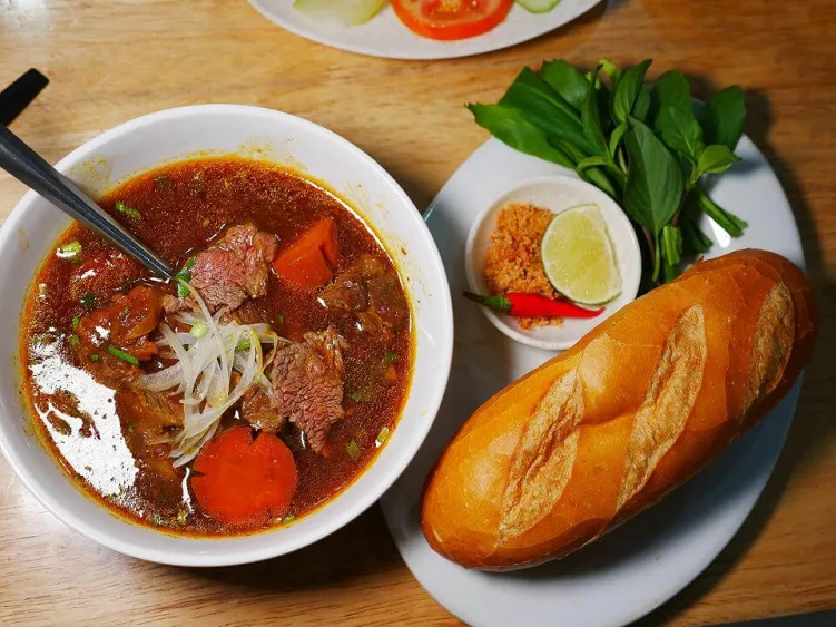 Banh Mi Bo Kho