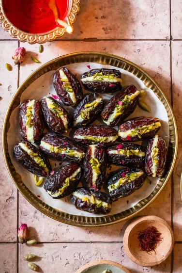 Stuffed Dates (Tamr Mahshi)