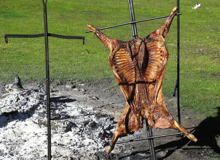 Cordero al Palo