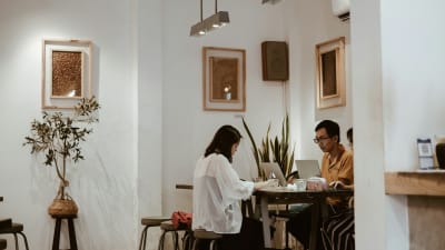 Understanding Vietnam's Business Culture: A Guide for Foreigners article thumbnail