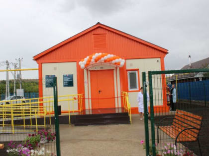 Глава МИД Венгрии: над санкциями против РФ смеется весь мир