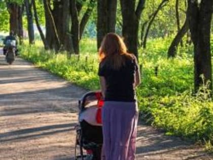 Кто в Татарстане получит пособие по уходу за ребенком в размере прожиточного минимума?