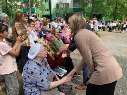 Председатели ТОС организовали праздник в честь Дня Победы для челнинцев