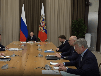 Путин о российских нефтяных и газовых компаниях: Работаем уверенно и самодостаточно