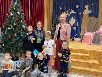 Новогодний праздник для детей 