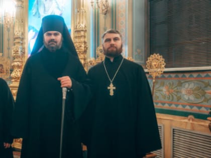 Епископ Мефодий вручил священнослужителям иерархические награды