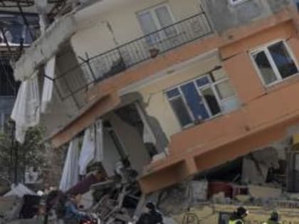 Из-под завалов в Турции спасли трех человек спустя 13 дней после землетрясения