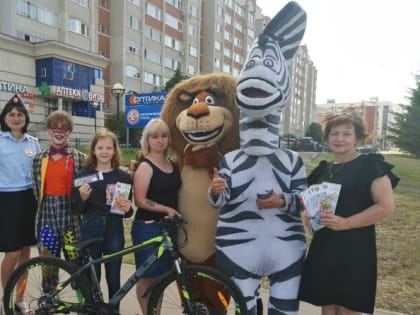 В Альметьевске была проведена необычная акция, направленная на соблюдение правил безопасного вождения велосипеда