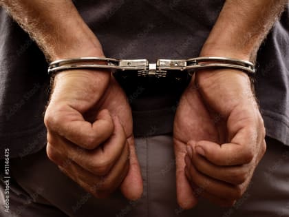 В Татарстане в магазине пьяный мужчина избил покупателя и обматерил прибывшего полицейского