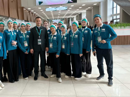 600 волонтеров помогают в проведении Международного экономического форума «Россия – Исламский мир: KazanForum»