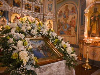В канун праздника Крещения Господня епископ Мефодий совершил всенощное бдение в Кафедральном соборе Альметьевска