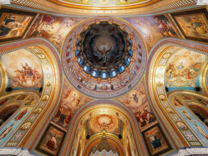 В шестнадцатую годовщину интронизации Святейшего Патриарха Кирилла в Храме Христа Спасителя совершена Божественная литургия