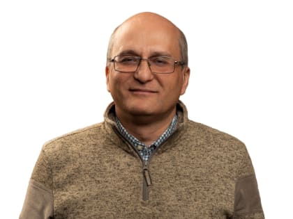 Старшему преподавателю КНИТУ-КАИ Радику Муратову – 55 лет