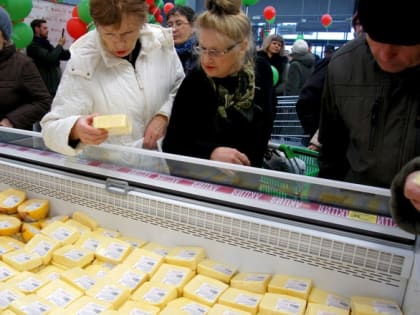 Россияне стали чаще брать продукты в рассрочку