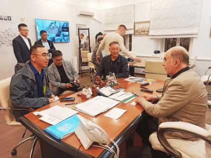 Глава китайской части Российско-Китайской палаты: Бизнес КНР заинтересован в контактах