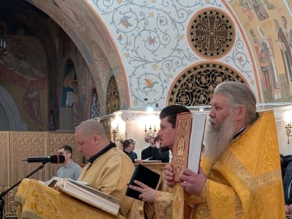 Благочинный Заинского округа принял участие в богослужении, которое прошло на тюрских языках в Храме Христа Спасителя