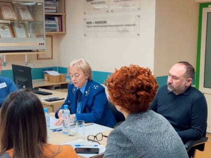 ДРКБ посетили Заместитель прокурора РТ Юлия Наумова и Помощник прокурора РТ по рассмотрению обращений и приему граждан Руслан Гатауллин