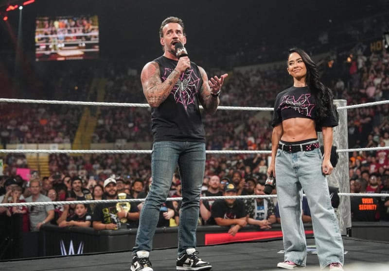WWE WrestlePalooza 2025 Results As AJ Lee Submits Becky Lynch