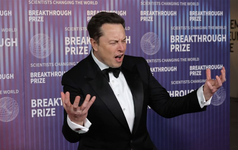 Tesla shareholders approve Elon Musk’s $1T pay package