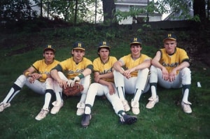 5 guys from the 1990 Hastings Varsity Baseball team. – reynoldsfield.com