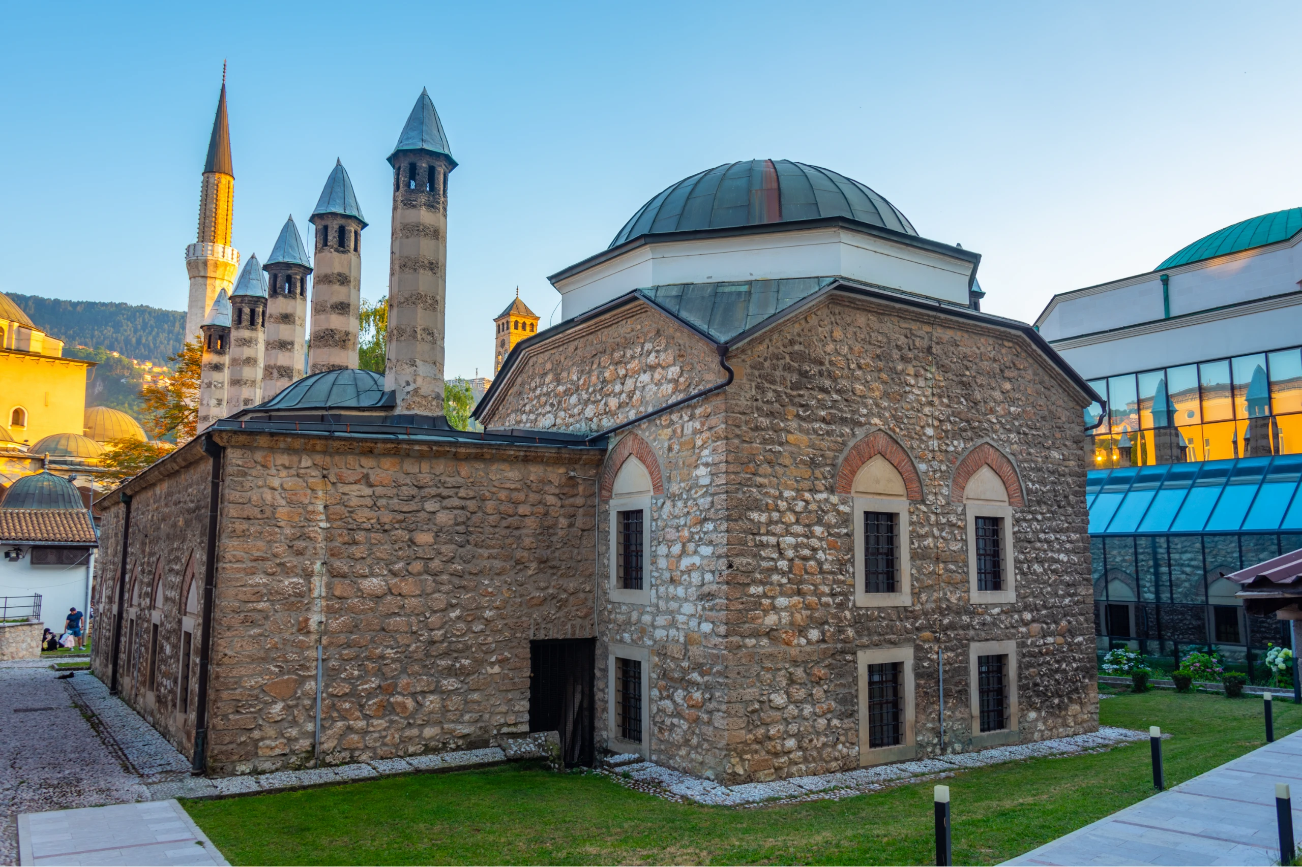 Mezquita de Gazi Husrev-Beg (Exterior)