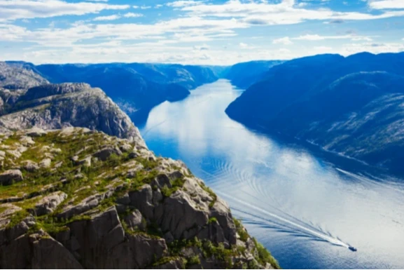 Crucero por el Lysefjord y subida al Pulpito