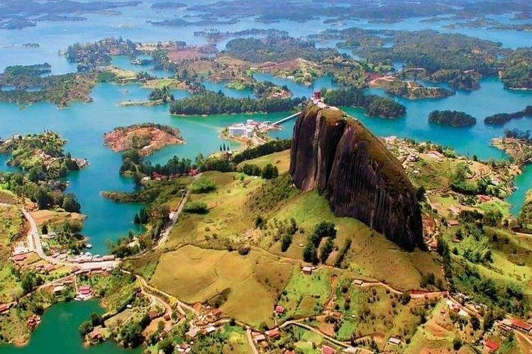 La Piedra del Peñol