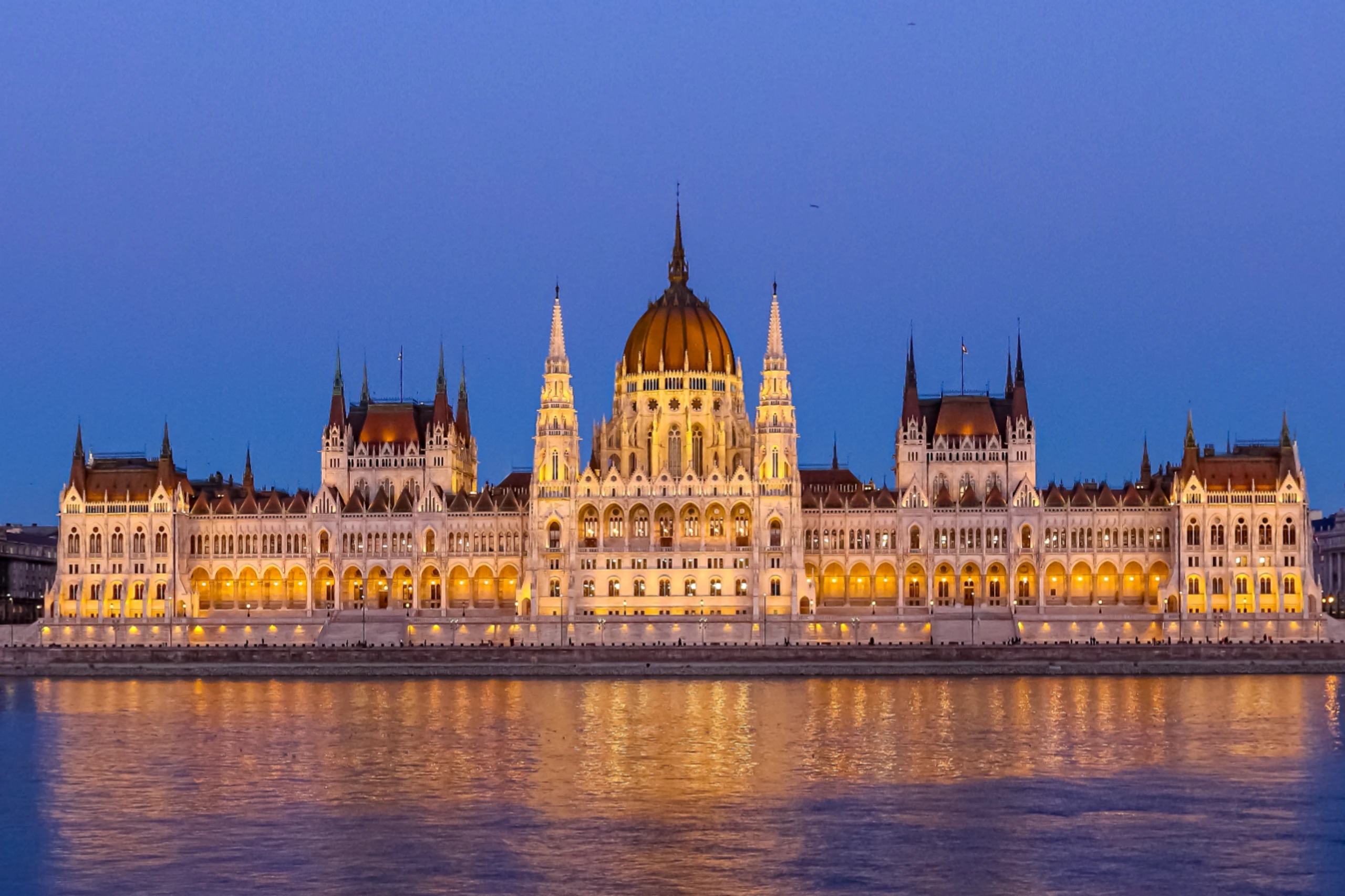 Visita al Parlamento de Budapest (opcional)