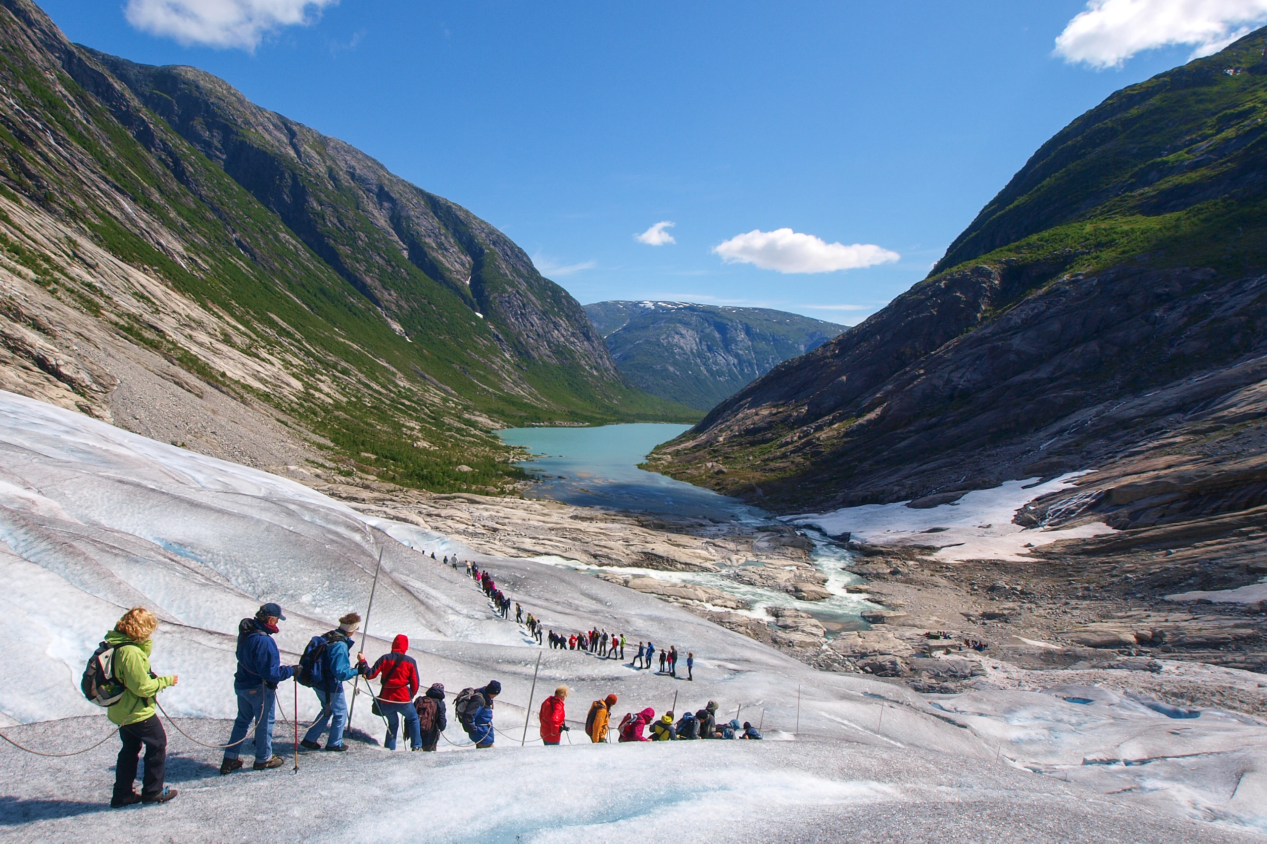 Trekking por el glaciar de Nigardsbreen