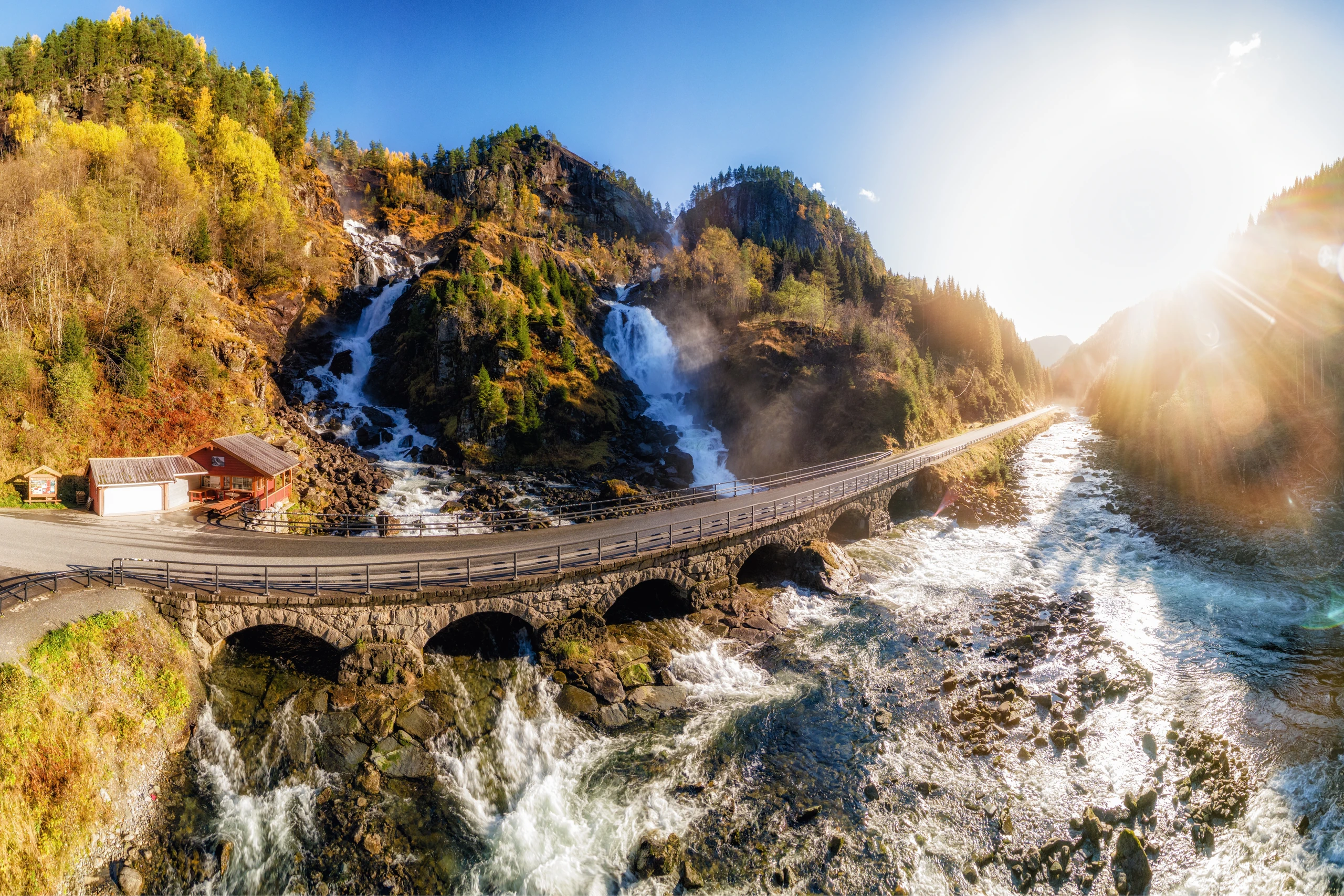 Cascada de Låtefoss
