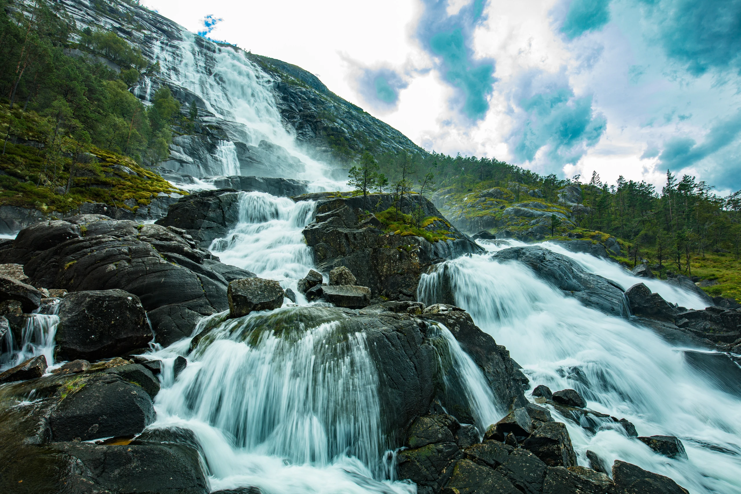 Cascada de Langfoss