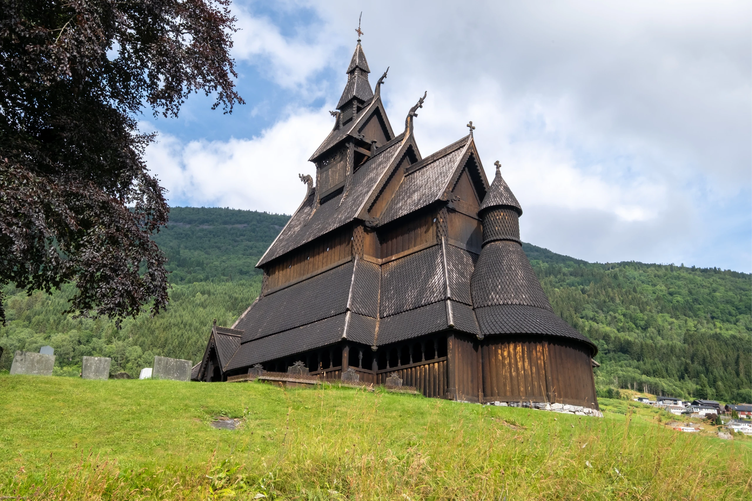 Visita exterior de Hopperstad