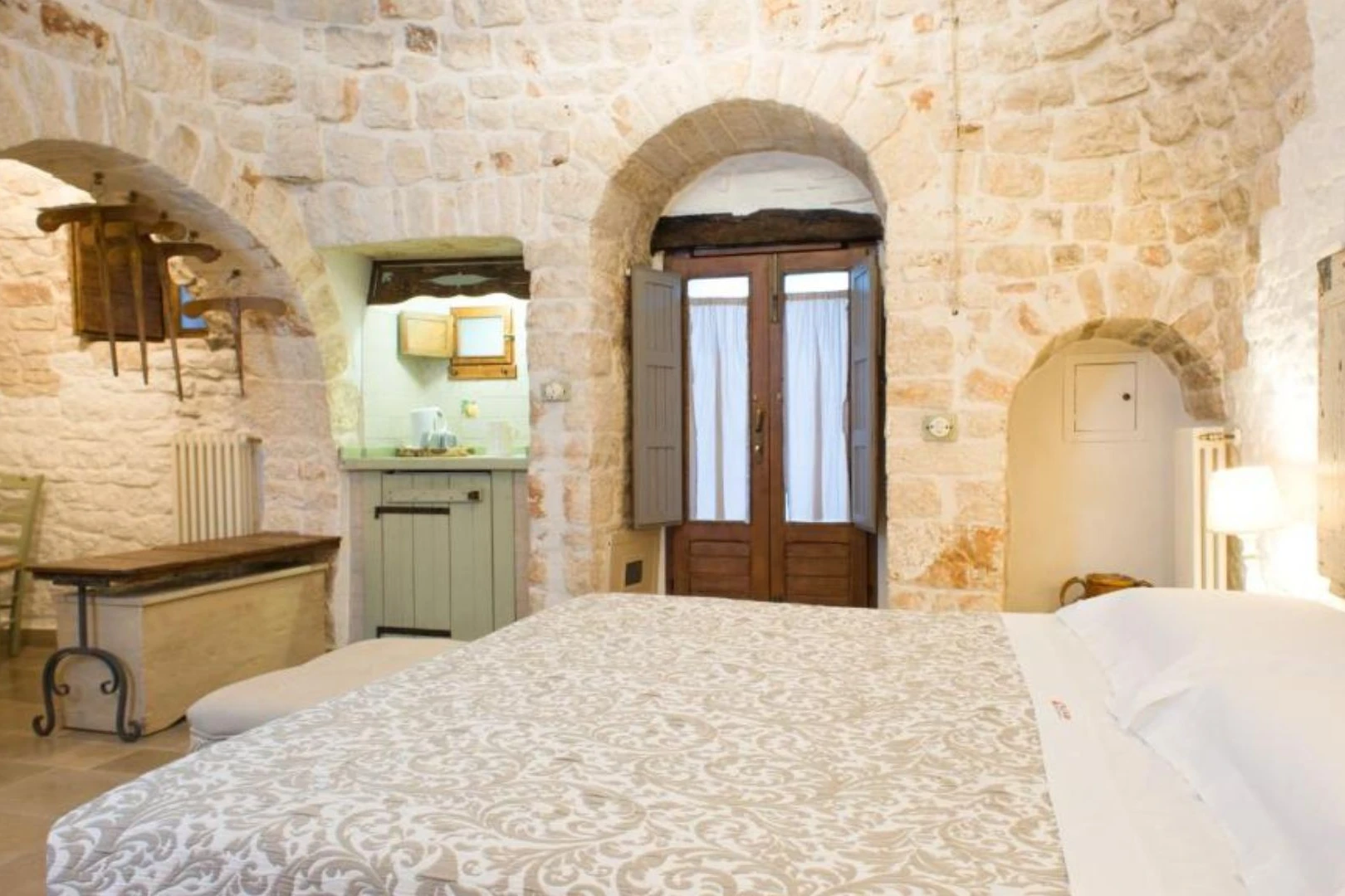 Noche opcional en un autentico Trullo