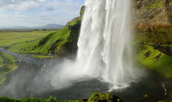 Islandia - wodospad Seljalandsfoss