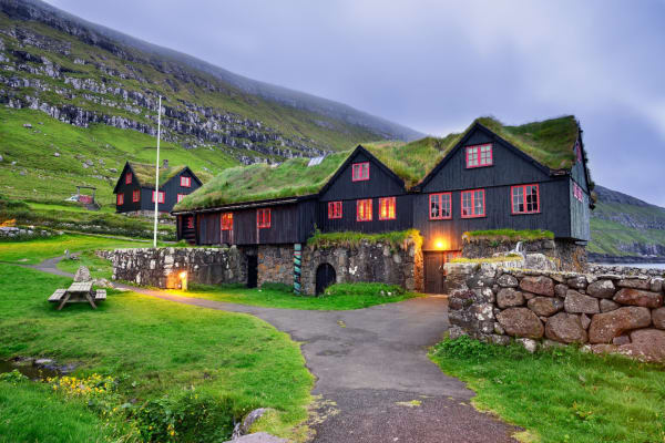 Wyspy Owcze - Kirkjubøur, historyczna wioska