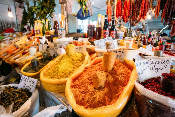 Gruzja na kulinarnym szlaku - bazar