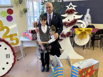 В предновогодние дни в Кунгурском округе проходит традиционная акция добра «Ёлка чудес»